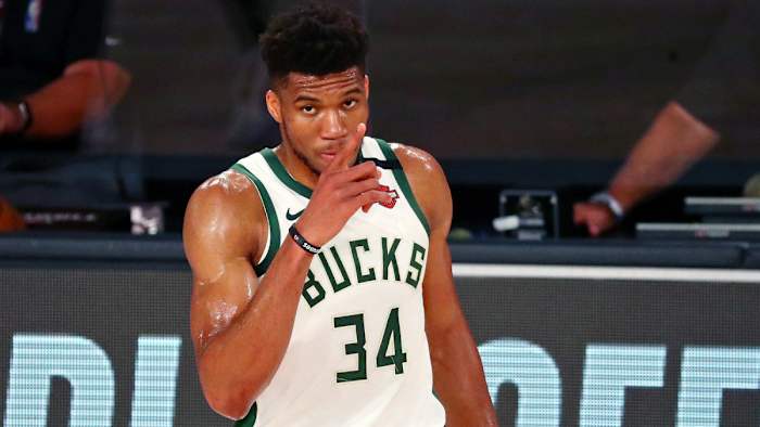 giannis-bucks-offseason